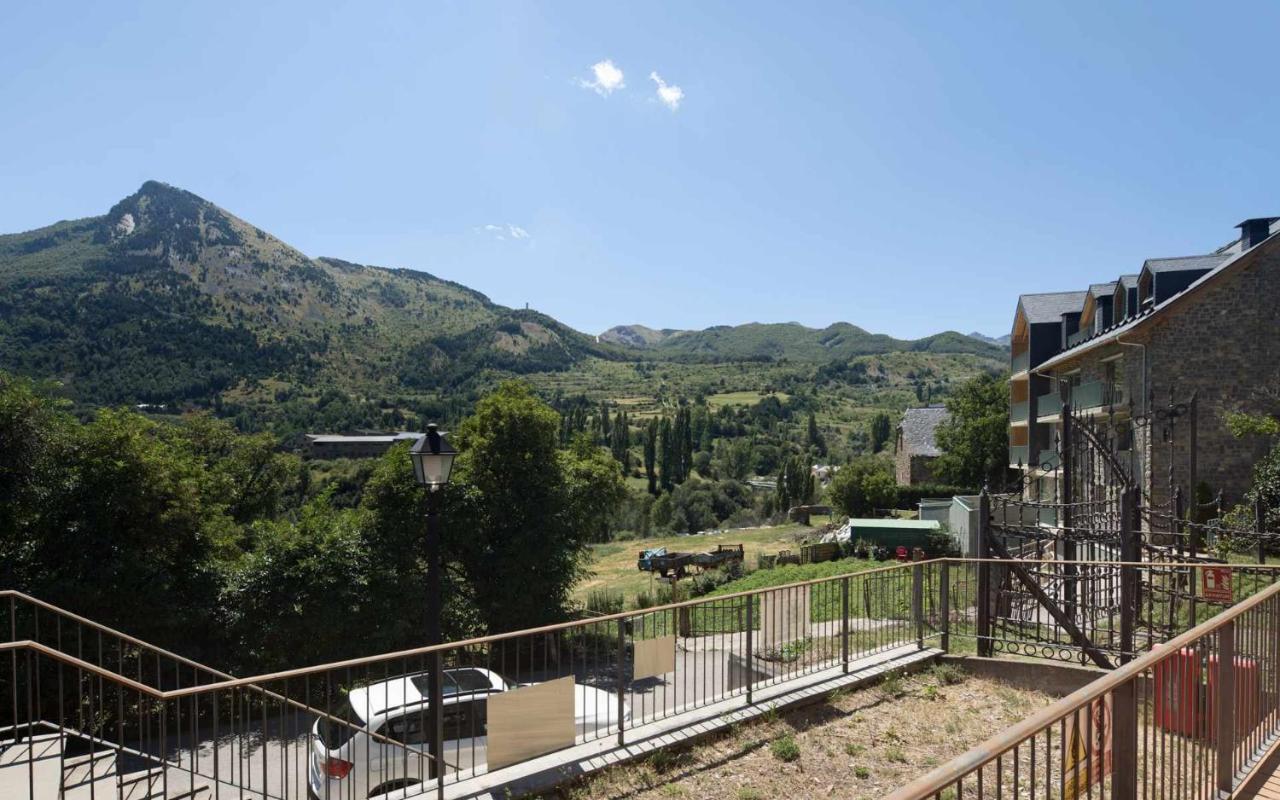 El Balcon Familiar Del Pacino Apartment Sallent De Gallego Bagian luar foto