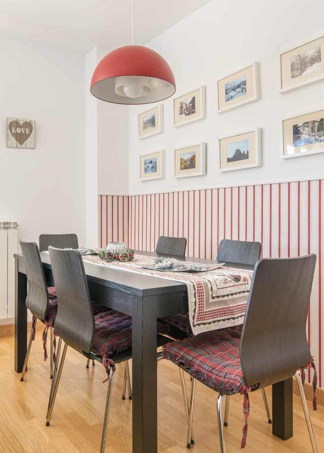 El Balcon Familiar Del Pacino Apartment Sallent De Gallego Bagian luar foto