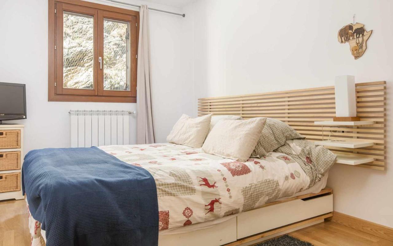 El Balcon Familiar Del Pacino Apartment Sallent De Gallego Bagian luar foto