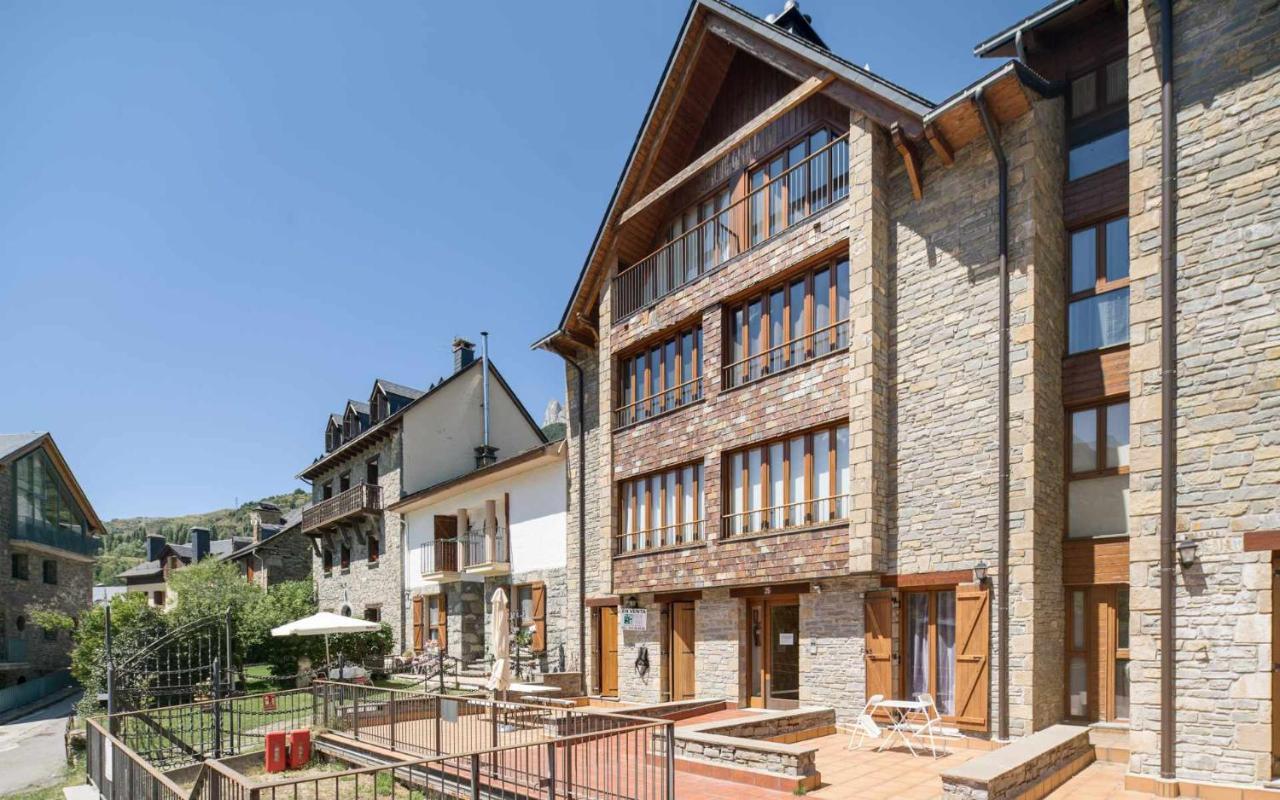 El Balcon Familiar Del Pacino Apartment Sallent De Gallego Bagian luar foto